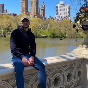 Meet your Posher, Riad